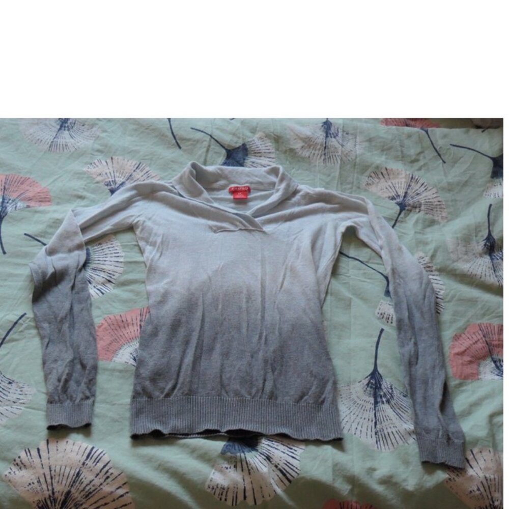 grey sweater with collar, S